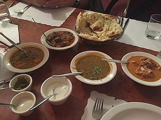 Tandoor & Curry House