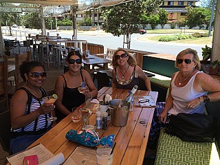 Beaches On Kirra Café & Beach Bar