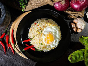 Nasi Goreng Penumbok