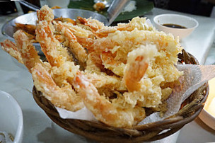 Aling Tonya's Seafood Palutuan