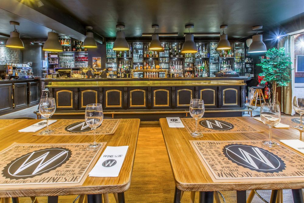 restaurant image