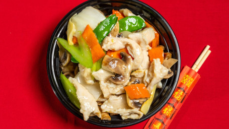 21. Moo Goo Gai Pan