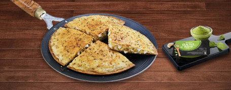 Combo De Pizza Paratha: Pesto De Busuioc Paneer