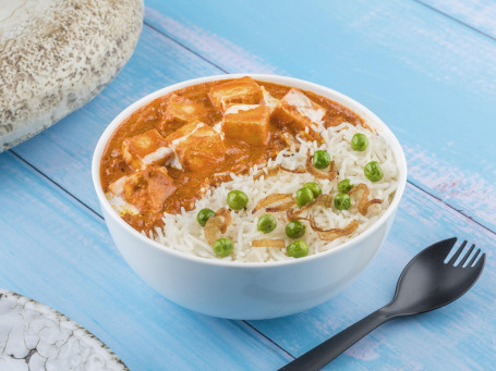 Paneer Lababdar With Peas Pulao Bowl