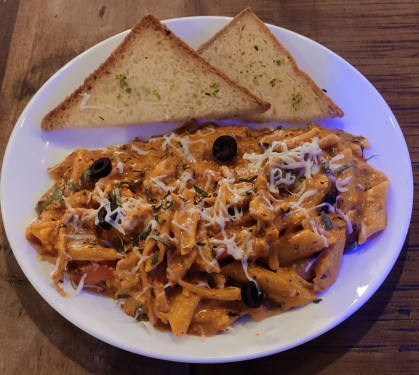 Vegetable Pasta In Red Arrabbiata Sauce