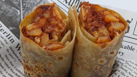 Papas Con Chorizo ​​Burrito