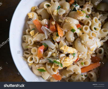 Egg Vegetable Macroni