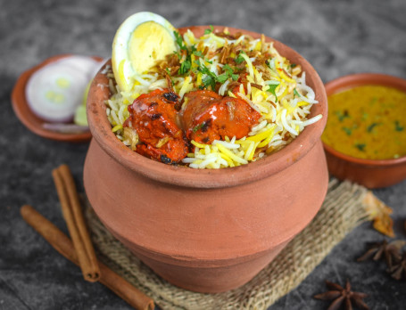 Matka Biryani 1 Kg Chicken)