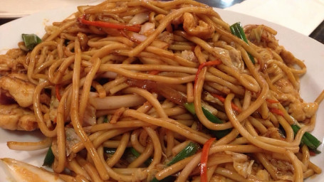 33. Chicken Or Pork Lo Mein