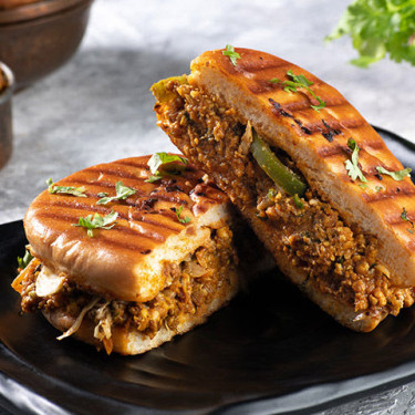 Burger Veg Keema Kulcha