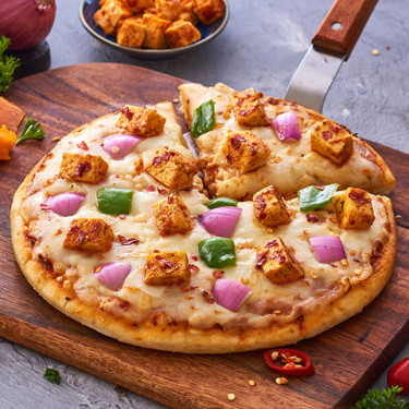 8 Classic Paneer Pizza