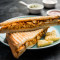 Paneer Makhani Sandwich (Served With Sauce, Wafers)