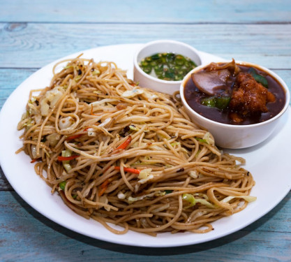 Chicken Chowmein With Red Hot Garlic Chicken Salad Combo