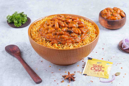 Bol Cu ​​Orez Rajma Masala (Obișnuit)