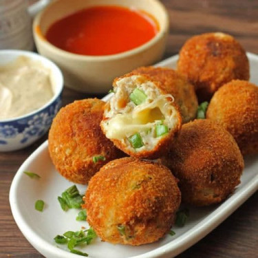 Cheesy Chicken Meatball (6 Pcs)