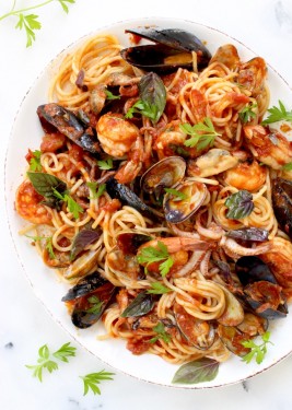 Spaghetti Cu Fructe De Mare