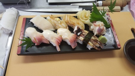 Hokkigai Nigiri