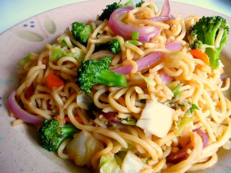 Yakisoba Simplă (250 Kcal)