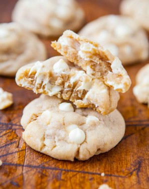 4 Biscuiti Cu Ciocolata Alba