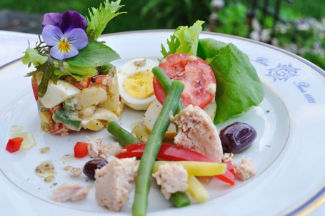 Salata Niçoise