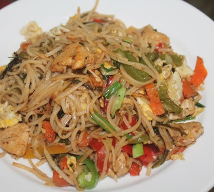 Chicken Hakka Noodls