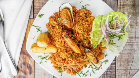 8. Arroz Con Mariscos