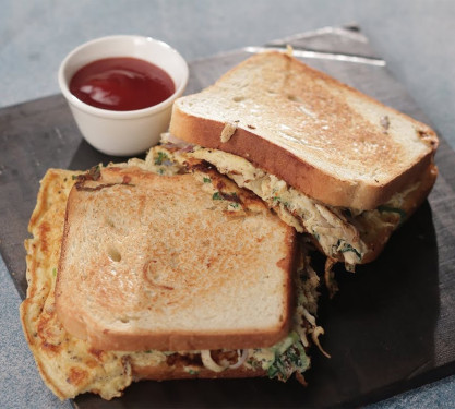 Tawa Fry Chicken Omlet Sandwich