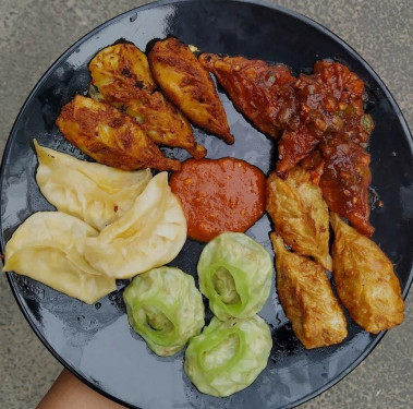 Momo Platter [5 Types] [15 Pcs]