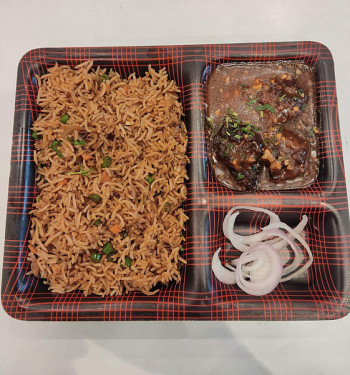 Fried Rice Chowmein Manchurian Chilli Gravy