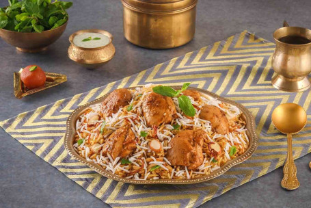 Hyderabadi Lazeez Bhuna Murgh Biryani De Pui Picant, Porții Dezosate 1-2]