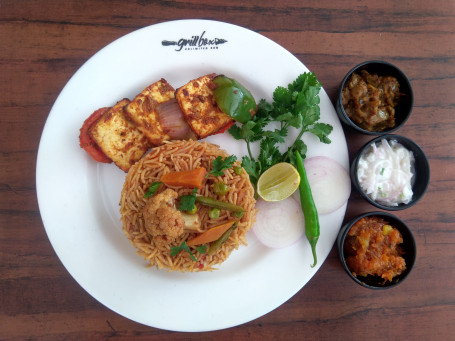 Veg Briyani Paneer Tikka Combo