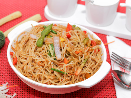 Chop 'N ' Stix Noodles Veg