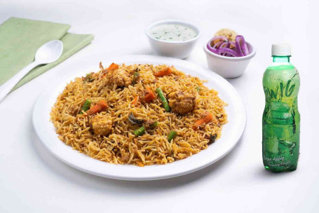 Hyderabadi Veg Dum Biryani Drink Combo