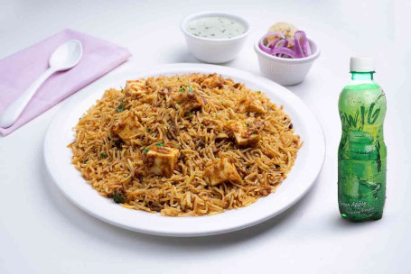 Hyderabadi Paneer Dum Biryani Drink Combo