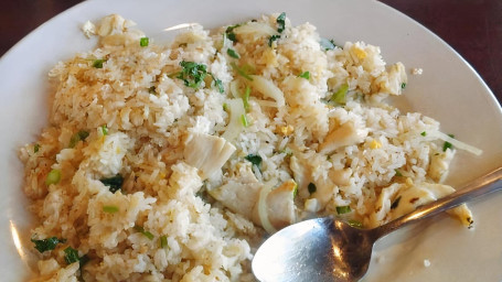 67. Chicken Fried Rice Cơm Chiên Gà