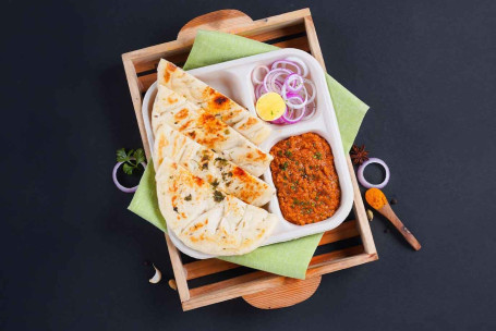 Chicken Kheema Cu Kulcha Lunchbox