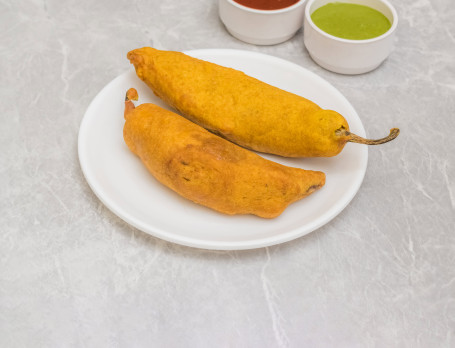 Aloo Mirchi Vada 1 Set 2 Pcs)