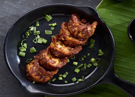 Tandoori Cheesy Veg Momos