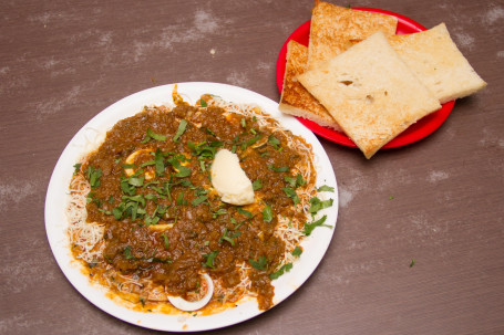 Egg Jannat Gravy