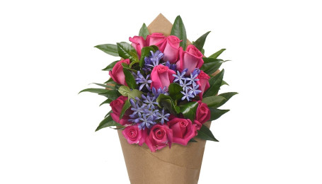 Bloom Haus 12 Plus Buchet De Trandafiri Roz