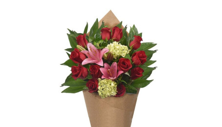 Bloom Haus 12 Plus Buchet De Trandafiri Rosu