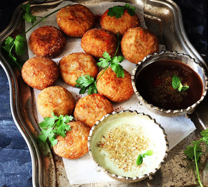 Farali Buff Vada