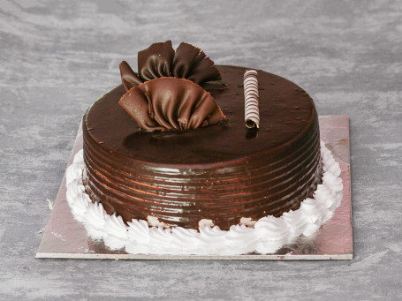 Belgium Chocolate Cake (Eggless)