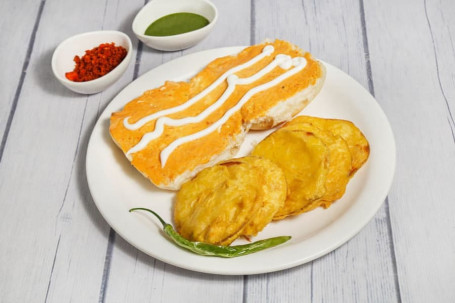 Peri Peri Bhajiya Pav