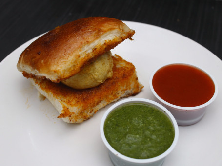 Butter Mumbai Vada Pav