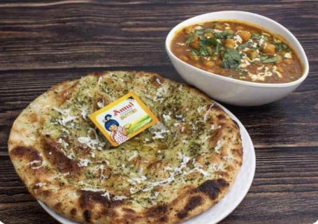 Aloo Kulcha (1 Kulcha)