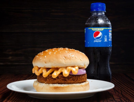 Kitty Combo Non Veg (Regular Chicken Burger Coke 250 Ml)