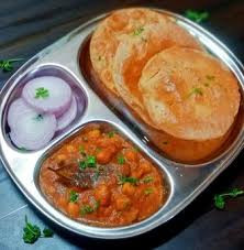 Puri Chhole (4 Pcs Puri) Chhole