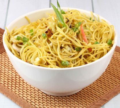 Vegetable Hot Garlic With Hakka Noodle[Veg]