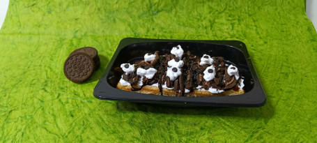 Oreo Cream Waffle (Half)